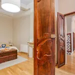 Appartement Superbe 95m2 Proche Arenes- Parking Offert