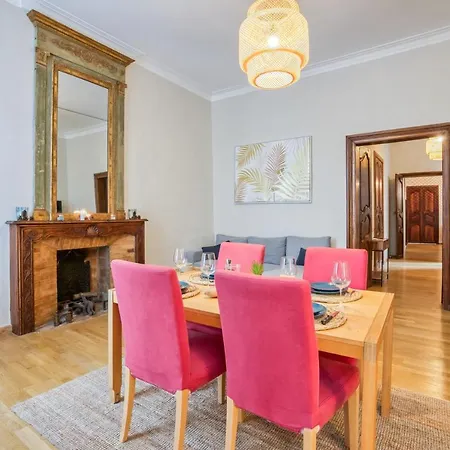 Apartment Superbe 95m2 Proche Arenes- Parking Offert