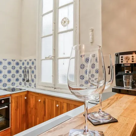 Apartment Superbe 95m2 Proche Arenes- Parking Offert
