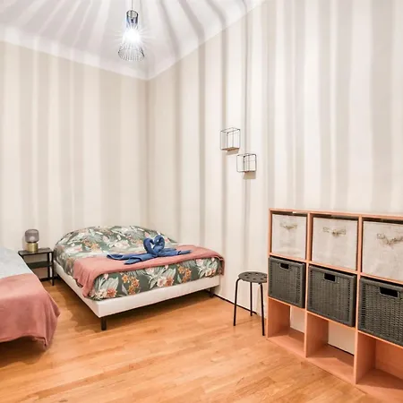 Superbe 95m2 Proche Arenes- Parking Offert Appartement *