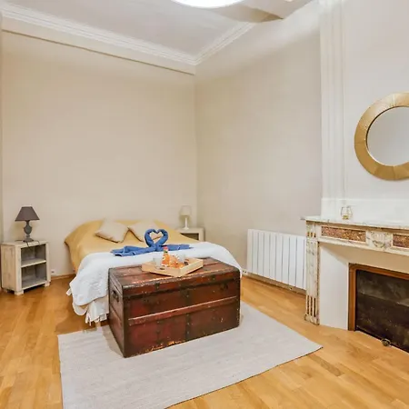 Apartment Superbe 95m2 Proche Arenes- Parking Offert *