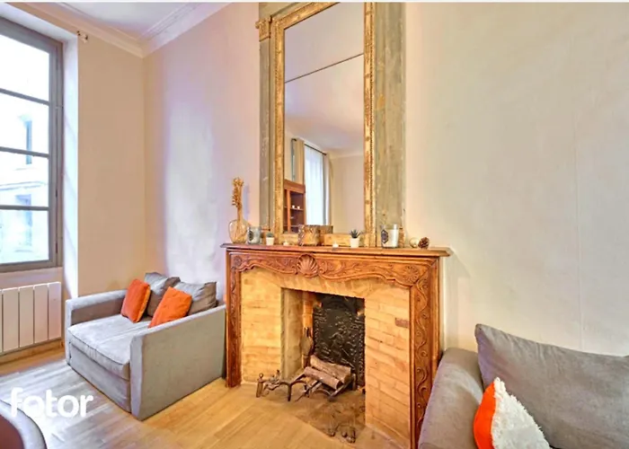 Superbe 95m2 Proche Arenes- Parking Offert Apartment Nimes