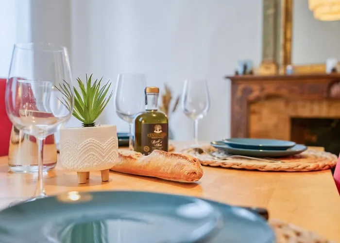 Superbe 95m2 Proche Arenes- Parking Offert Apartment Nimes